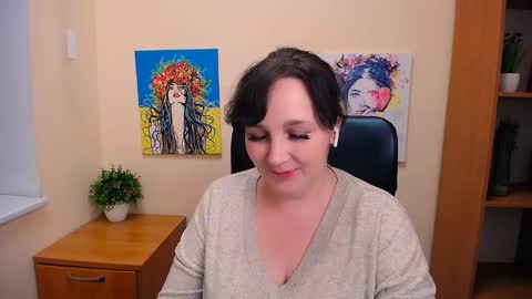 Snapshot of _miranda_sun chatting on 03/12/25, 03:18 Miranda online show from 03/12/25, 03:18