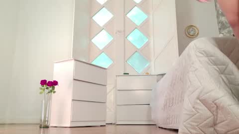 _miss_alexxxa online show from 05/18/26, 07:41
