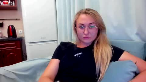 Eva online show from 09/10/25, 07:47
