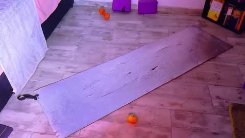 karoline uwu online show from 11/02/25, 10:56