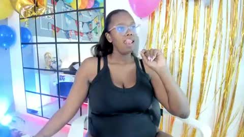_miss_khaleesi_ online show from 06/17/26, 03:57