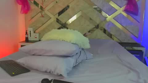 Snapshot of _miss_khloe chatting on 03/03/25, 05:31 Khloe online show from 03/03/25, 05:31