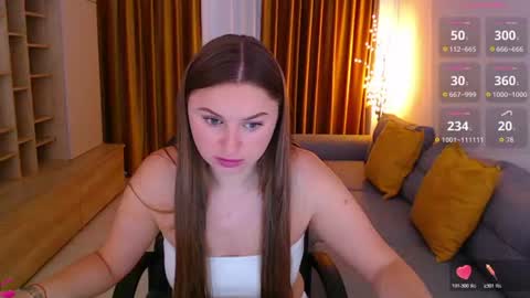 Mia online show from 07/11/26, 07:11