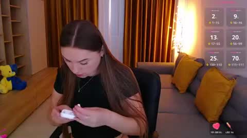 Mia online show from 07/23/26, 07:50