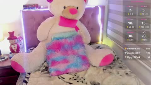 Emi   online show from 01/07/25, 03:46