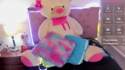 Emi   online show from 02/18/25, 10:58