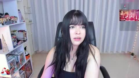 Snapshot of _misshoneyxx chatting on 11/21/25, 04:00 Hanna Idependent Model online show from 11/21/25, 04:00