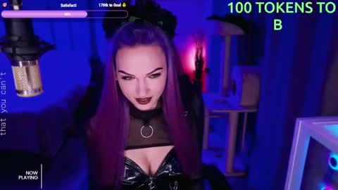 Snapshot of _mistress__ chatting on 02/07/25, 08:10 Mistress Milana online show from 02/07/25, 08:10