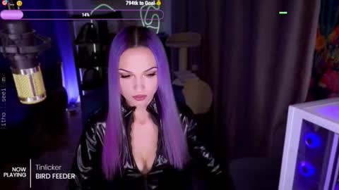 Snapshot of _mistress__ chatting on 09/19/25, 04:51 Mistress Milana online show from 09/19/25, 04:51