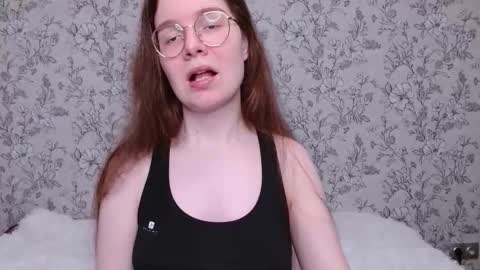 Snapshot of _mizuka_ chatting on 11/09/25, 06:06 mizuka online show from 11/09/25, 06:06