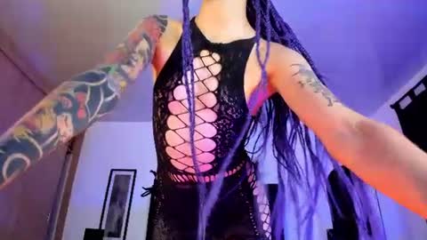 mizuki  online show from 07/23/26, 02:42