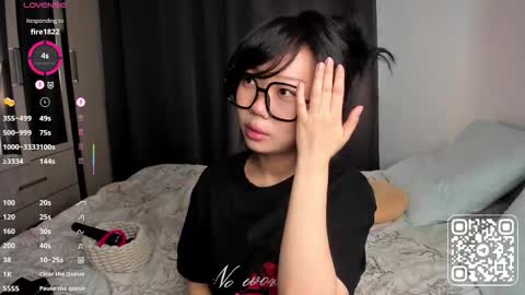 Snapshot of _molly_molly_molly_ chatting on 10/09/25, 12:14 _molly_molly_molly_ online show from 10/09/25, 12:14