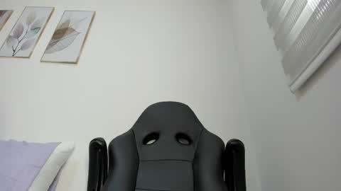 _molly_rosse_ online show from 05/14/26, 11:50