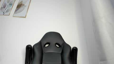 _molly_rosse_ online show from 06/06/26, 12:54