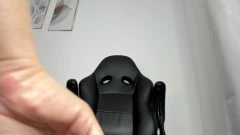 _molly_rosse_ online show from 06/09/26, 12:06