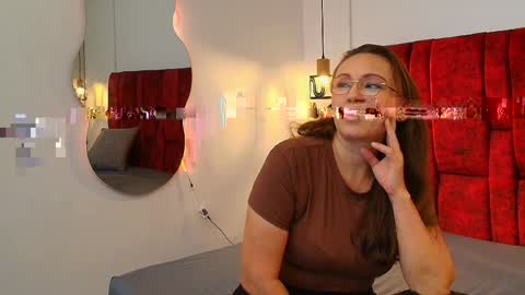 Snapshot of _monaliza_ chatting on 04/18/26, 12:20 _monaliza_ online show from 04/18/26, 12:20