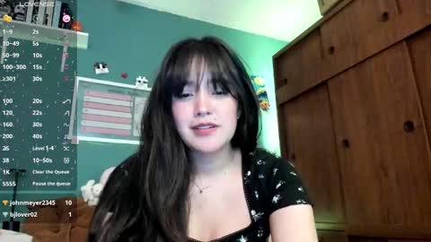 Snapshot of _moon_cake_ chatting on 02/13/26, 04:41 Next stream 950 pm Colombia time xd online show from 02/13/26, 04:41