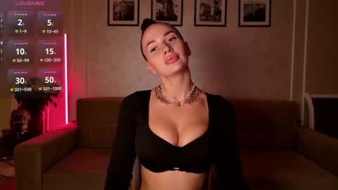 Nikol online show from 05/19/26, 04:35
