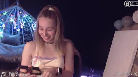 Debby  online show from 02/10/25, 06:56