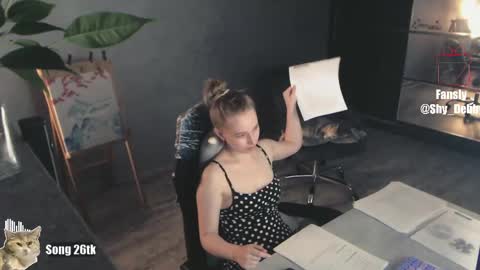 Debby  online show from 06/08/26, 07:36