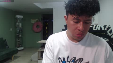 Snapshot of _mr_panda_ chatting on 01/13/25, 11:06 Panda online show from 01/13/25, 11:06