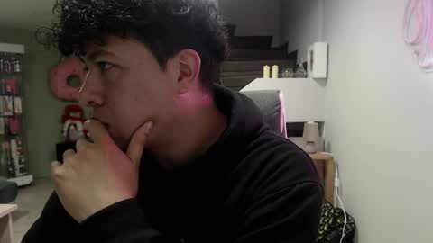 Snapshot of _mr_panda_ chatting on 02/14/25, 12:41 Panda online show from 02/14/25, 12:41