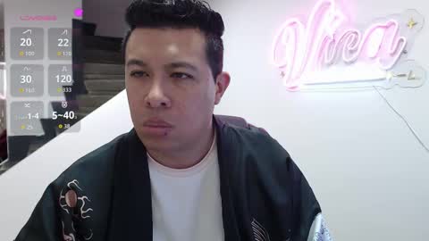 Snapshot of _mr_panda_ chatting on 09/18/25, 03:25 Panda online show from 09/18/25, 03:25