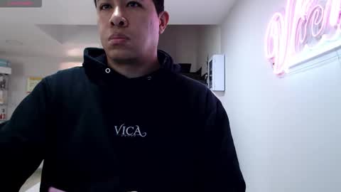 Snapshot of _mr_panda_ chatting on 09/22/25, 04:09 Panda online show from 09/22/25, 04:09