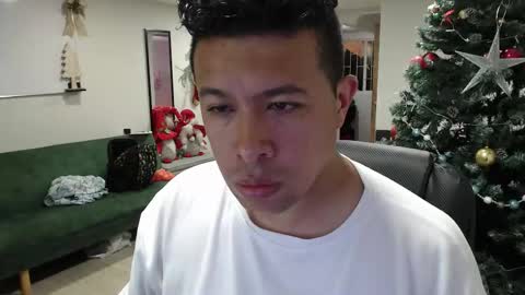 Snapshot of _mr_panda_ chatting on 12/04/25, 02:21 Panda online show from 12/04/25, 02:21