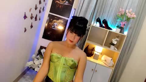 _mysticdoll_ online show from 10/13/25, 11:38
