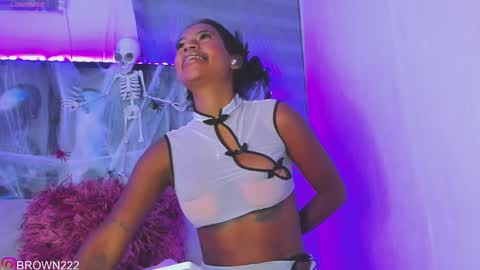 Snapshot of _naomibrown_ chatting on 10/04/25, 04:54 naomi brown online show from 10/04/25, 04:54