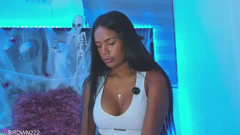 Snapshot of _naomibrown_ chatting on 10/13/25, 01:16 naomi brown online show from 10/13/25, 01:16