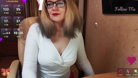 Snapshot of _natali_ chatting on 12/07/24, 02:53 MagicWoman online show from 12/07/24, 02:53
