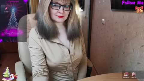 Snapshot of _natali_ chatting on 01/15/25, 06:43 MagicWoman online show from 01/15/25, 06:43