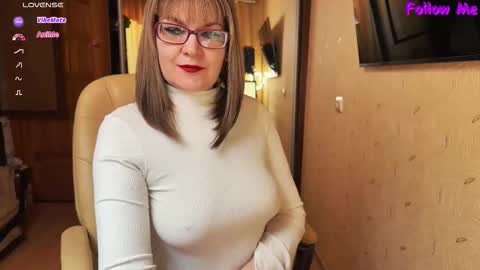 MagicWoman online show from 03/15/26, 07:25