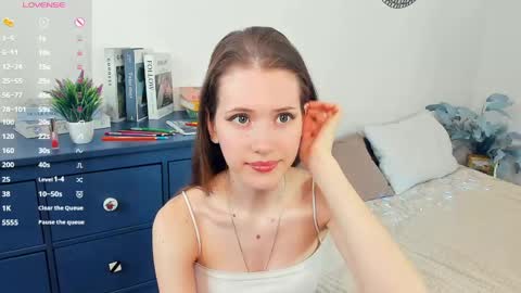 Snapshot of _nicehabbitt_ chatting on 04/21/26, 01:06 Ashley online show from 04/21/26, 01:06