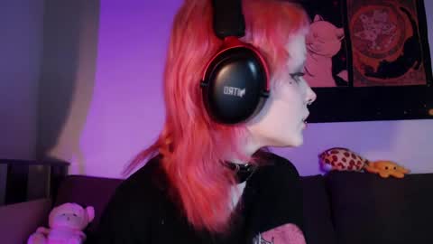 Nicole online show from 06/04/26, 07:53