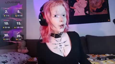 Nicole online show from 06/17/26, 02:14