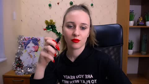 Nica online show from 12/18/24, 03:00