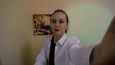 Nica online show from 02/11/25, 01:09