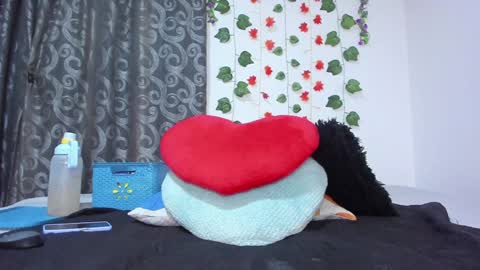 juliana online show from 12/21/24, 10:06