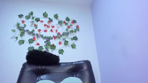 juliana online show from 02/13/25, 08:59