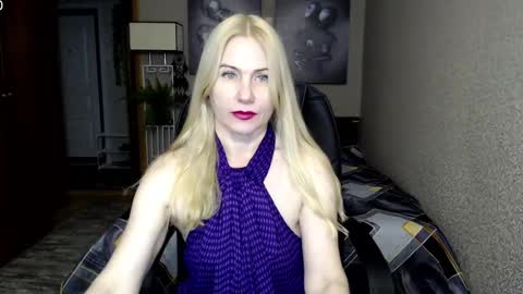 Snapshot of _night_fantasy_ chatting on 01/28/25, 08:26 Donella    online show from 01/28/25, 08:26