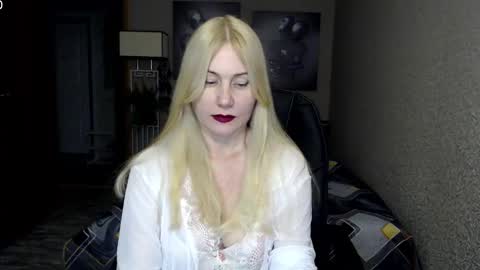 Snapshot of _night_fantasy_ chatting on 01/29/25, 05:45 Donella    online show from 01/29/25, 05:45