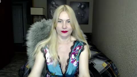 Snapshot of _night_fantasy_ chatting on 03/10/25, 07:18 Donella    online show from 03/10/25, 07:18