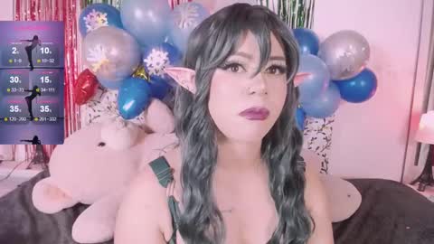 niiky online show from 12/12/24, 06:42