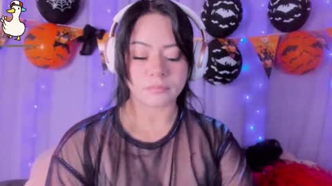 Snapshot of _niiky chatting on 10/20/25, 12:27 niiky online show from 10/20/25, 12:27