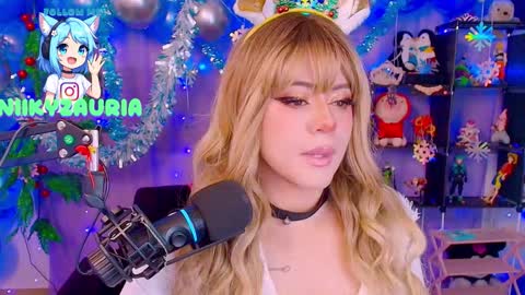 niiky online show from 12/15/25, 01:48