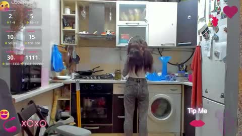 Nika online show from 10/14/25, 07:25