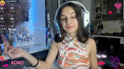 Snapshot of _nika_kik chatting on 11/12/25, 05:35 Nika online show from 11/12/25, 05:35